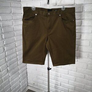 H&M Men's Size 36 Slim Fit Khaki Green Zipper & Button Closure Shorts